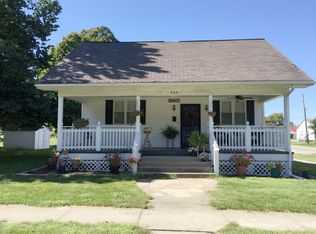 403 S Main St, Sullivan, IL 61951