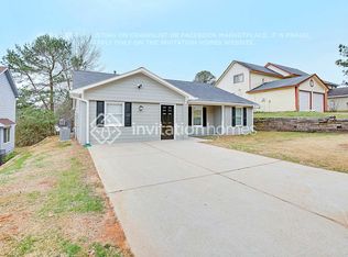 1973 Corners Cir, Lithonia, GA 30058