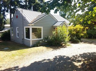 1352 E Shoreview Dr, Freeland, WA 98249