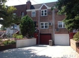 4256 196th St, Flushing, NY 11358