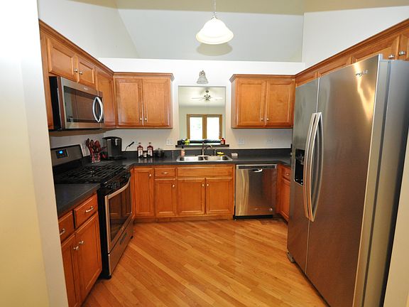 5th image of 141 Batson Ct Unit 141