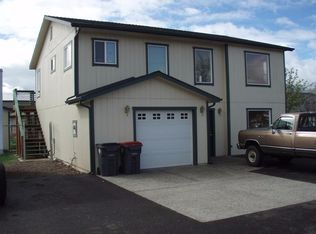 2440 Merry Ln, White City, OR 97503