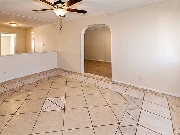 5th image of 8225 W Avalon Dr