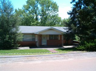 211 Watauga St, Franklin, NC 28734