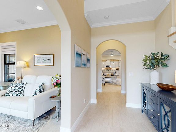 3rd image of 7102 Mercado Ln