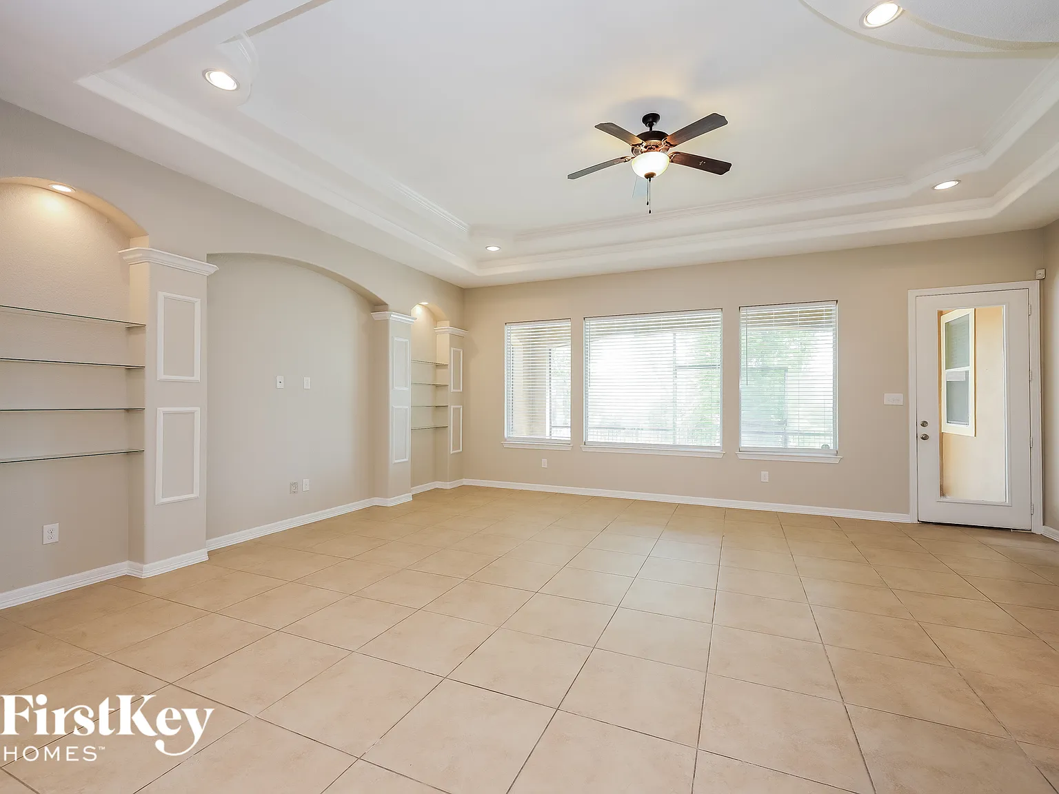 3 bed, 2.0 bath, 2069 sqft, $1,945 — Photo 3