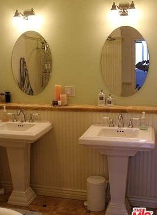 4th image of 10345 Almayo Ave APT 201