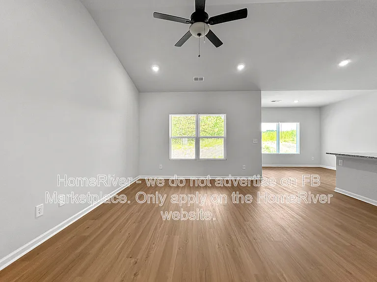 426 Chedworth Dr — Photo 6