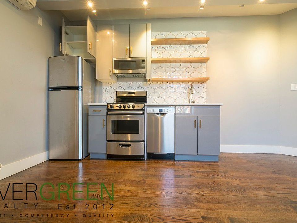 2nd image of 417 Throop Ave #2