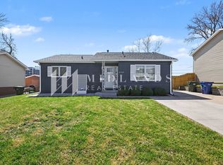 8109 Valley Rd, La Vista, NE 68128