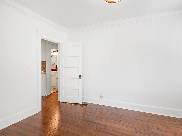 3375 Herman Ave — Photo 10