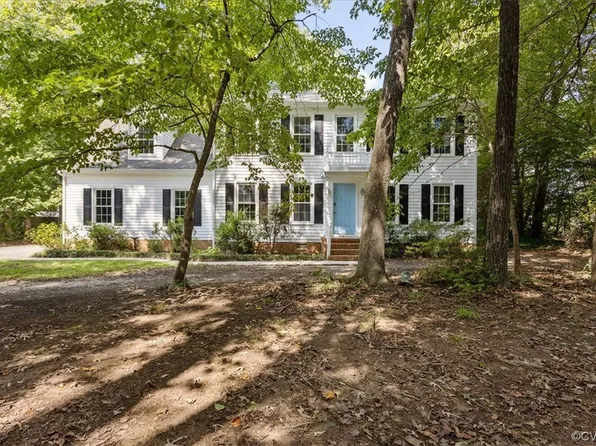 5620 Ridgewood Dr, New Kent, VA 23124