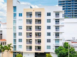 425 NE 30th St #604, Miami, FL 33137