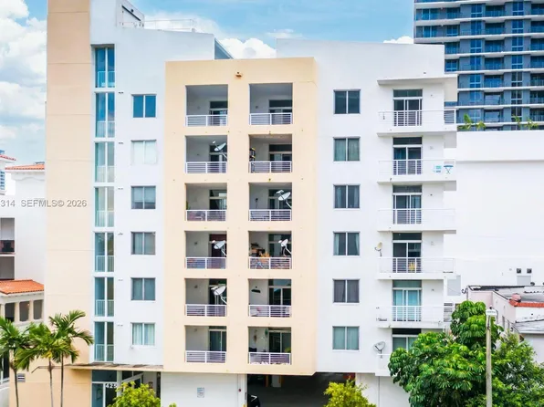 425 NE 30th St, Miami, FL