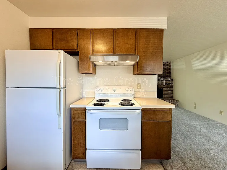 240 NE 143rd Ave — Photo 5