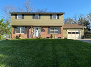 2910 Thorn Dr, Zanesville, OH 43701