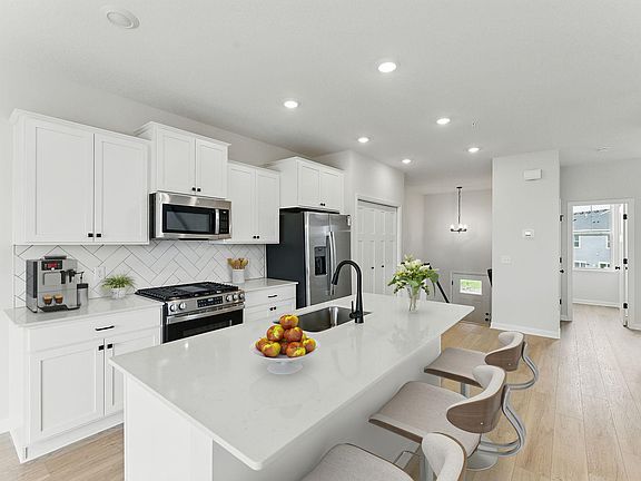 2nd image of 2726 Kepler Ave NE