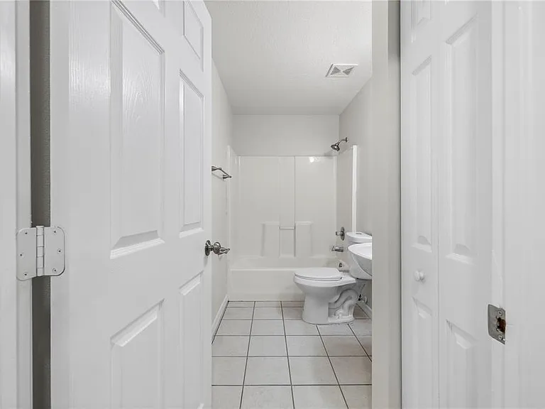 37228 Grassy Hill Ln — Photo 18