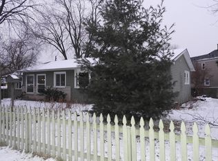 2745 Gideon Ave, Zion, IL 60099