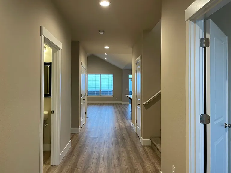72 N 88th Dr — Photo 5