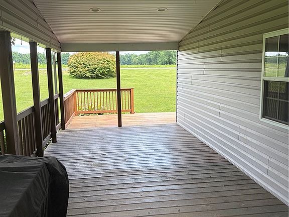 4th image of 429 S Foster Rd