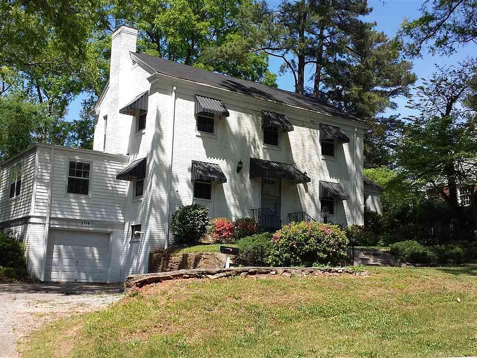 2nd image of 2718 Fairview Rd