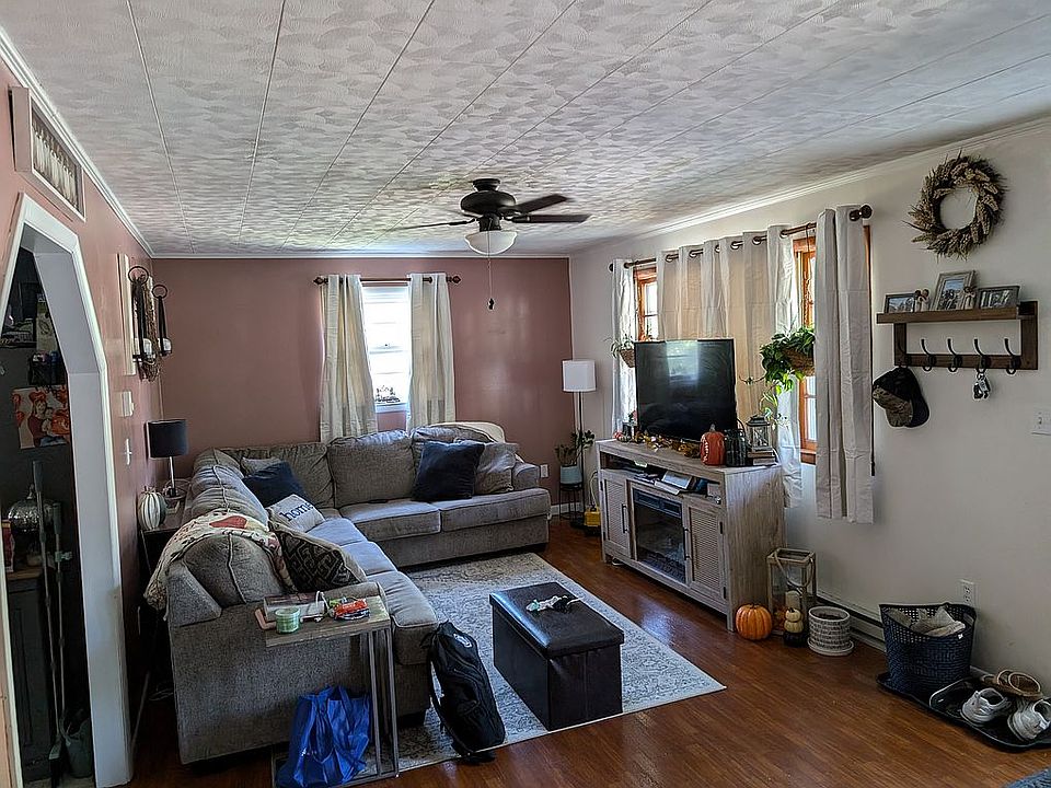 13th image of this home