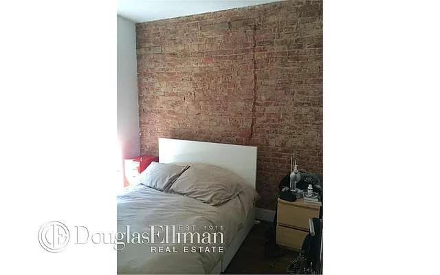 Rented by Douglas Elliman | media 10