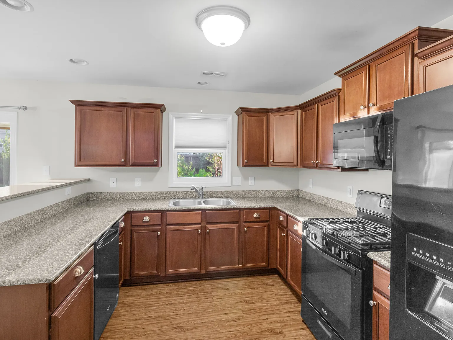 3250 Austin Avenue - 1 — Photo 4