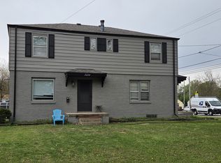 2224 52nd St #1, Des Moines, IA 50310