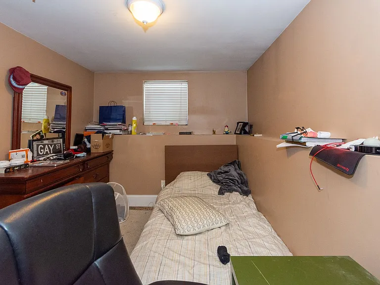 9 Saint Lukes Rd #2A — Photo 7