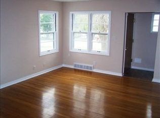 3710 N 59th St, Omaha, NE 68104