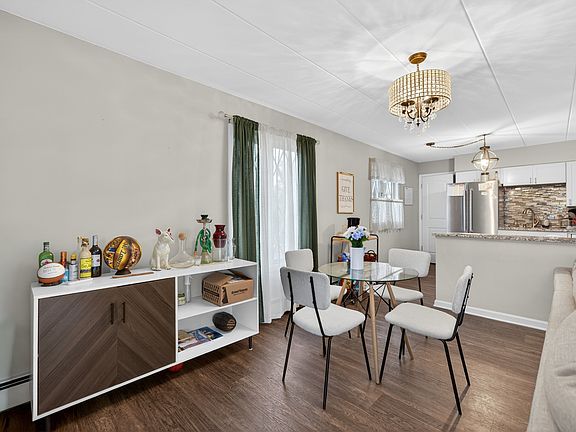 4th image of 9620 S Kedvale Ave #101
