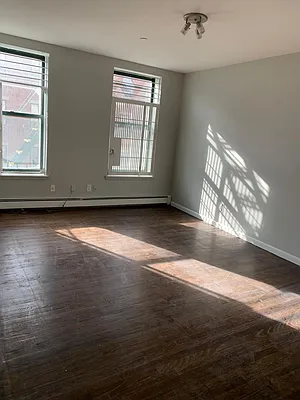 Rented by Heritage Realty LLC | media 32