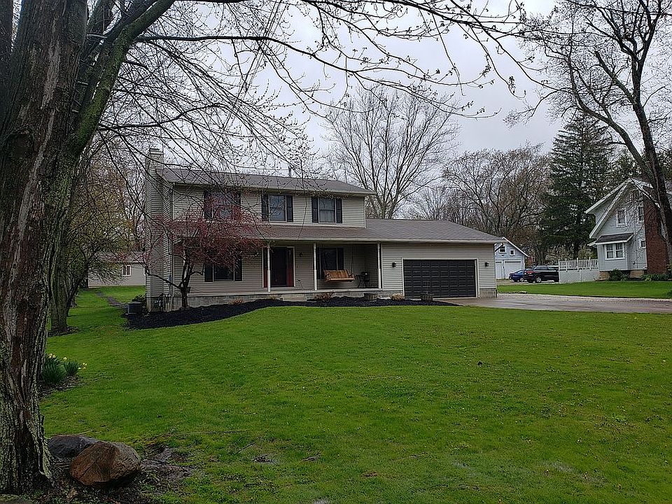1st image of 853 East Ave