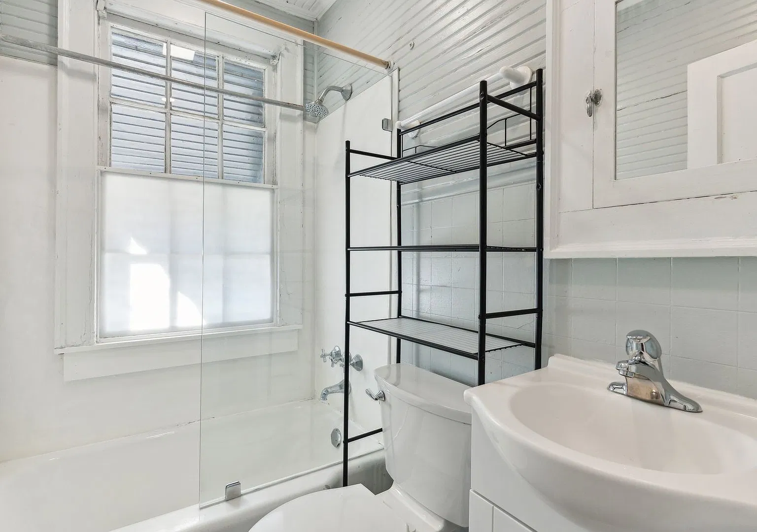 3 bed, 1200 sqft, $4,500 — Photo 4