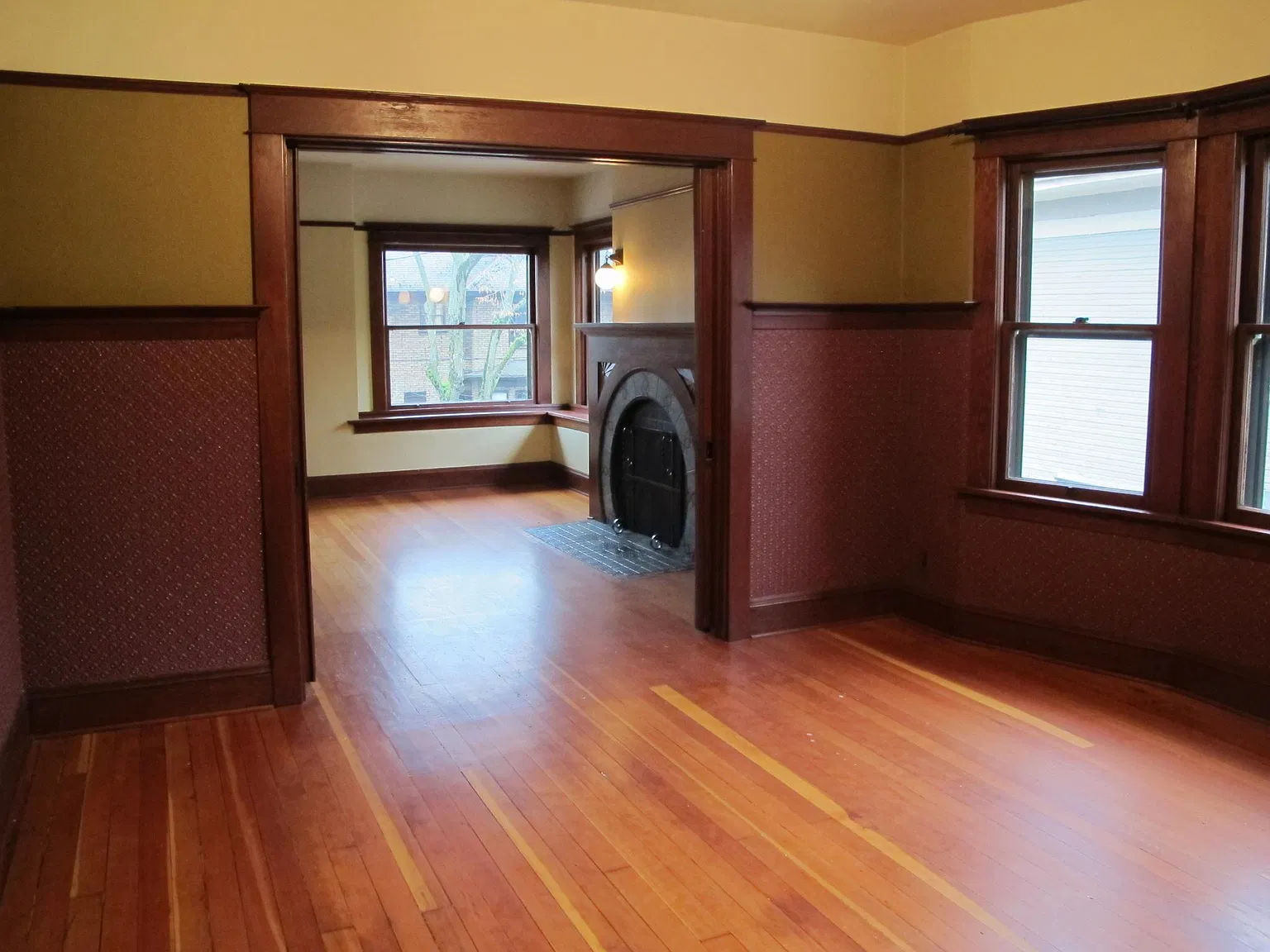 2 bed, 1330 sqft, $2,395 — Photo 4