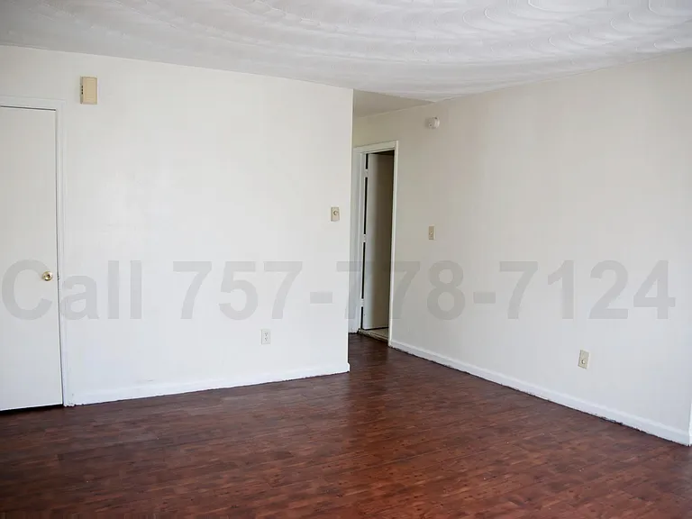 6343 Chesapeake Blvd — Photo 2