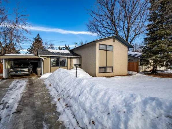 10226 S 111th Ave, Grande Prairie, AB T8V 1T8