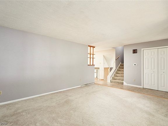 5th image of 792 Jolson Ave