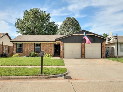 740 W Elder Dr, Mustang, OK, 73064