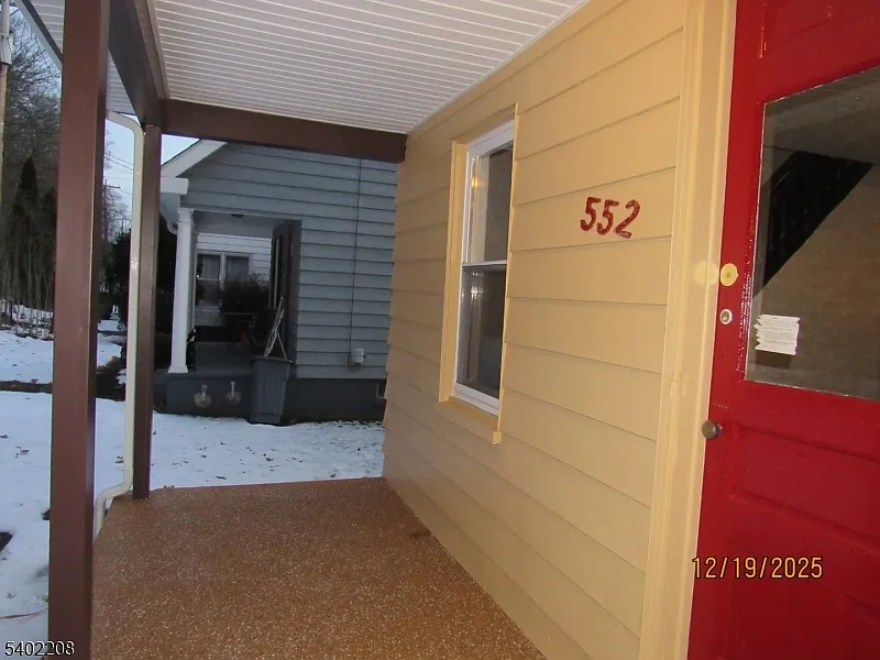 2 bed, 1.0 bath, $2,295 — Photo 4