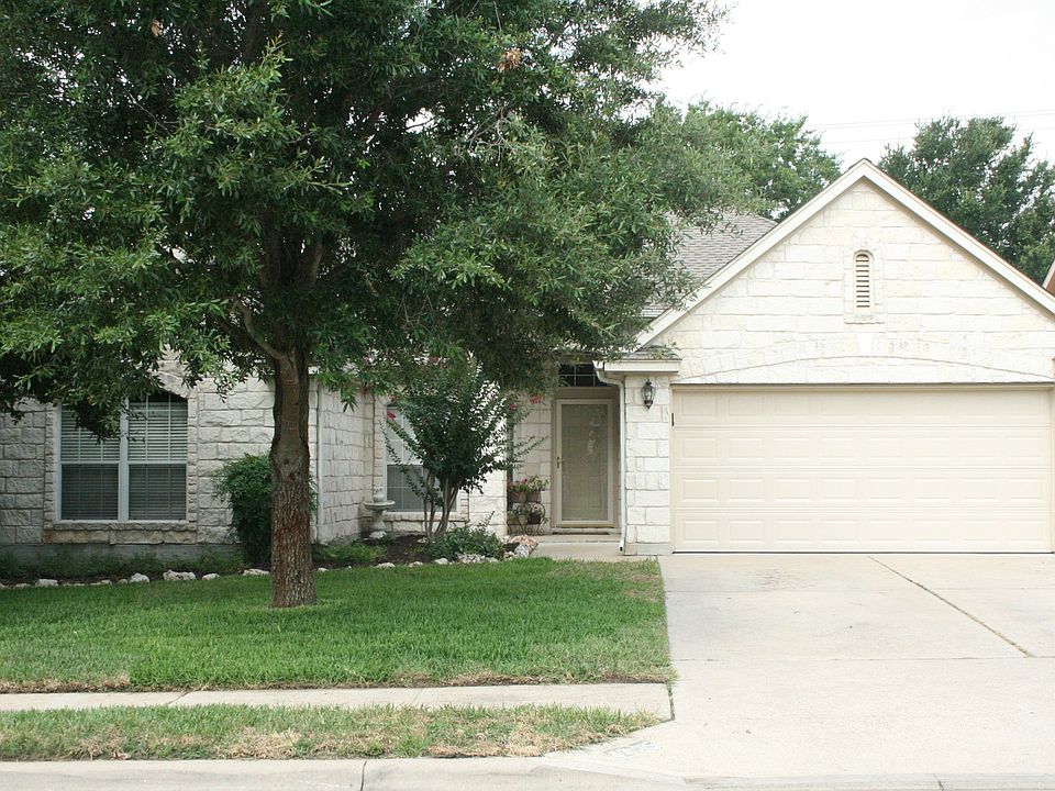 1st image of 4425 Hunters Lodge Dr