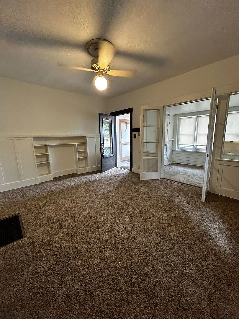 mp2726FifthSt — Photo 4