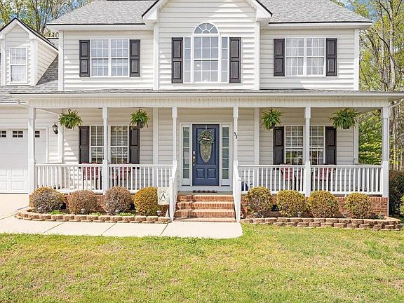 3rd image of 53 Stafford Cir