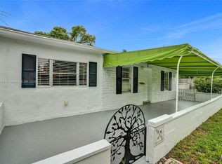 935 NE 6th St, Pompano Beach, FL 33060