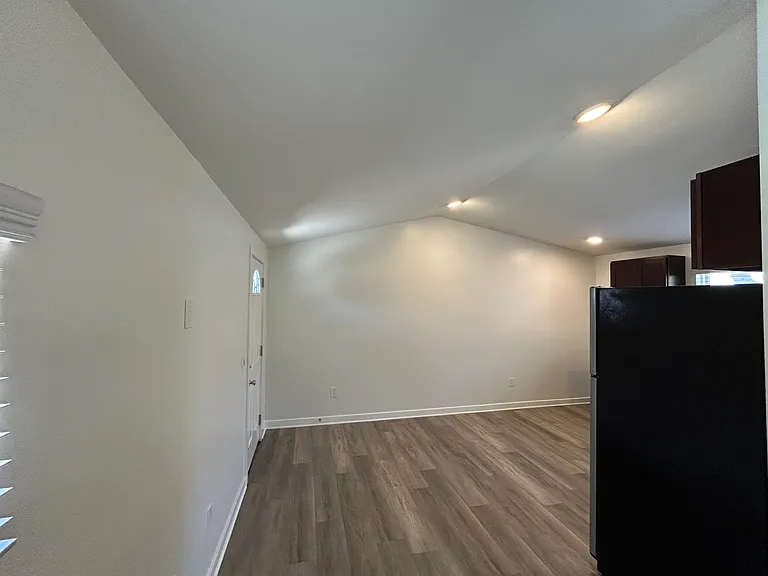 2460 K St #D — Photo 6