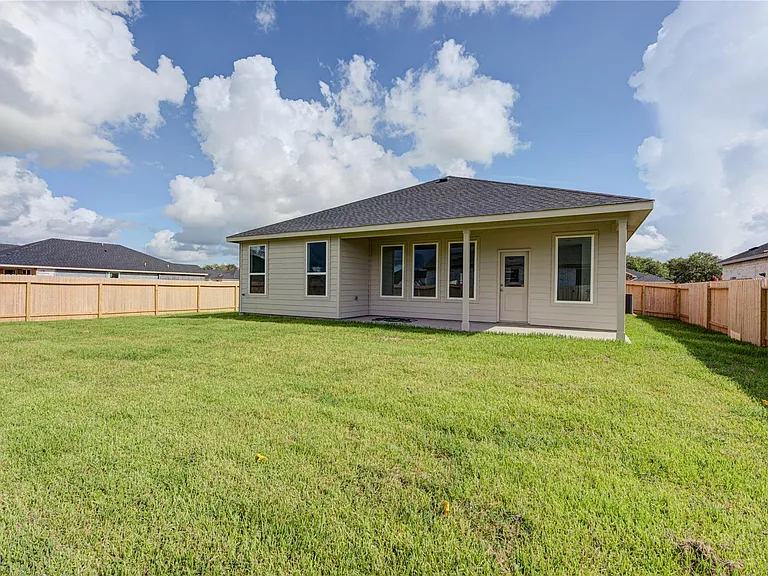 400 Robin St — Photo 19