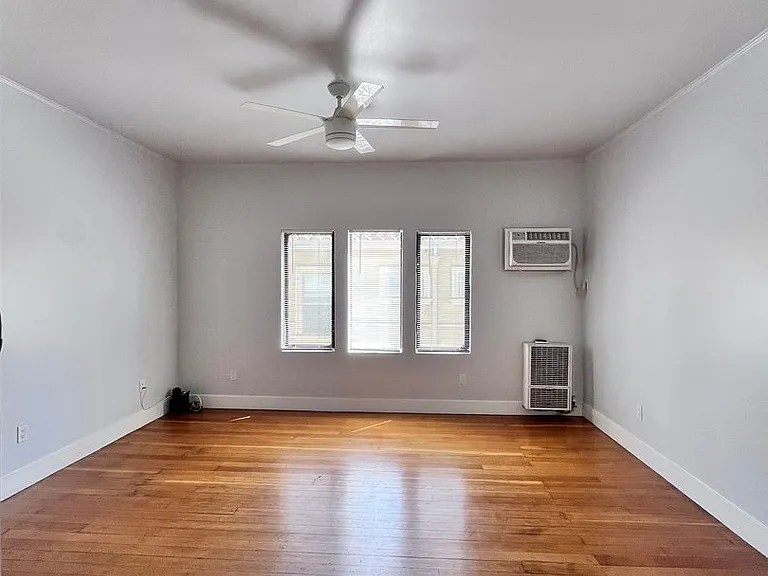 2050 Dracena Dr. — Photo 11