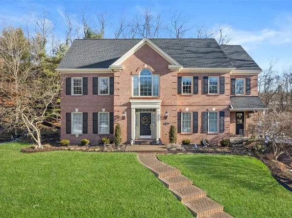 219 Virginia Manor Dr, Pittsburgh, PA 15215